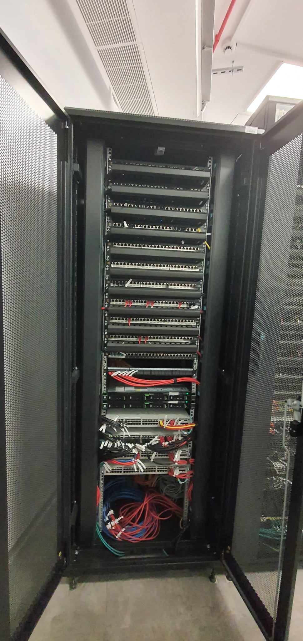 Data Center & Structured Cabling — installation photo 41