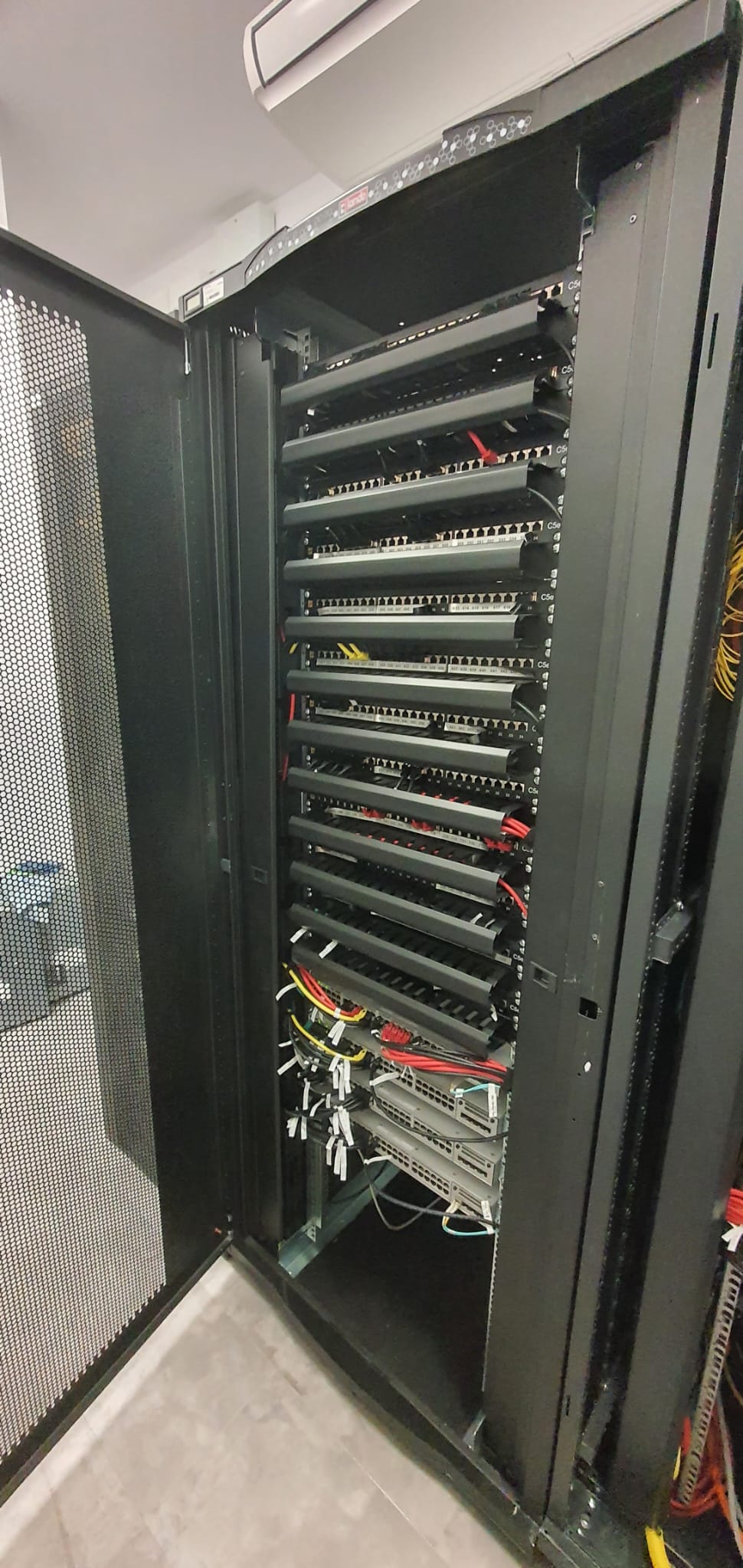 Data Center & Structured Cabling — installation photo 48